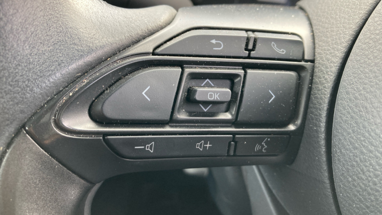 Toyota Yaris 1.5 Hybrid Icon 5dr CVT Hybrid Hatchback